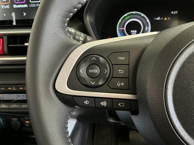 ロッキープレミアムＧ　ＨＥＶ　９インチディスプレイオーディオ　ＵＳＢ１年保証　９インチディスプレイオーディオ　パノラマモニター　アダプティブクルーズコントロール　前後コーナーセンサー　前席シートヒーター　ブラインドスポットモニター　ＵＳＢ　１７インチ純正アルミホイール（兵庫県）の中古車