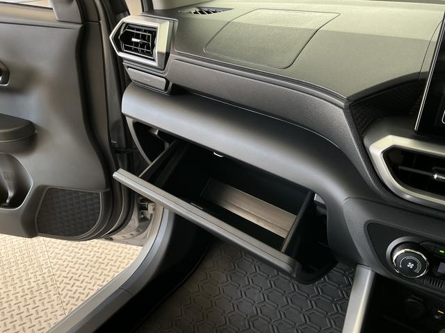 ロッキープレミアムＧ　ＨＥＶ　９インチディスプレイオーディオ　ＵＳＢ１年保証　９インチディスプレイオーディオ　パノラマモニター　アダプティブクルーズコントロール　前後コーナーセンサー　前席シートヒーター　ブラインドスポットモニター　ＵＳＢ　１７インチ純正アルミホイール（兵庫県）の中古車