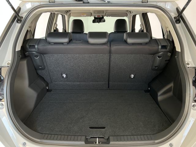 ロッキープレミアムＧ　ＨＥＶ　９インチディスプレイオーディオ　ＵＳＢ１年保証　９インチディスプレイオーディオ　パノラマモニター　アダプティブクルーズコントロール　前後コーナーセンサー　前席シートヒーター　ブラインドスポットモニター　ＵＳＢ　１７インチ純正アルミホイール（兵庫県）の中古車