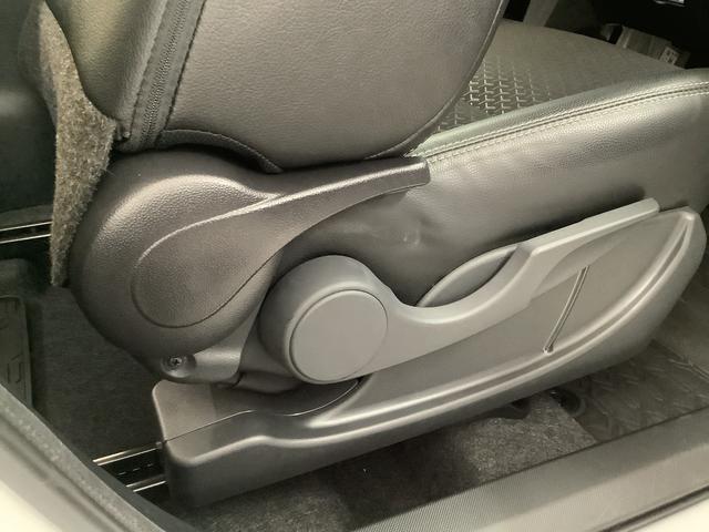 ロッキープレミアムＧ　ＨＥＶ　ワンオーナー　ナビ　ドラレコ　ＥＴＣ１年保証　ワンオーナー　ナビＴＶ　ＥＴＣ　ドラレコ　パノラマモニター　アダプティブクルーズコントロール　ブラインドスポットモニター　前後コーナーセンサー　シートヒーター　１７インチ純正アルミホイール（兵庫県）の中古車