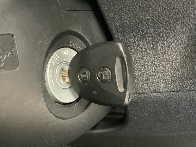 ハイゼットカーゴDX CVT 禁煙 ワンオーナー ETC コーナーセンサー走行無制限1年保証 禁煙車 ワンオーナー CVT車 ETC 前後コーナーセンサー ルーフキャリア オートハイビーム アイドリングストップ キーレスエントリー 横滑り防止装置 ヘッドライトレベライザー(兵庫県)の中古車