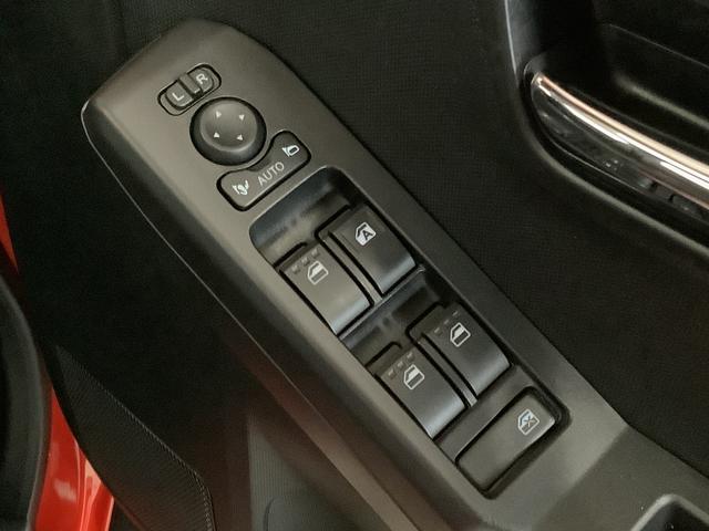 タフトGターボ 4WD ワンオーナー クルコン コーナーセンサー走行無制限1年保証 前後コーナーセンサー 4WD ワンオーナー アダプティブクルーズコントロール 前席シートヒーター オートマチックハイビーム USBチャージャー 15インチ純正アルミホイール(兵庫県)の中古車