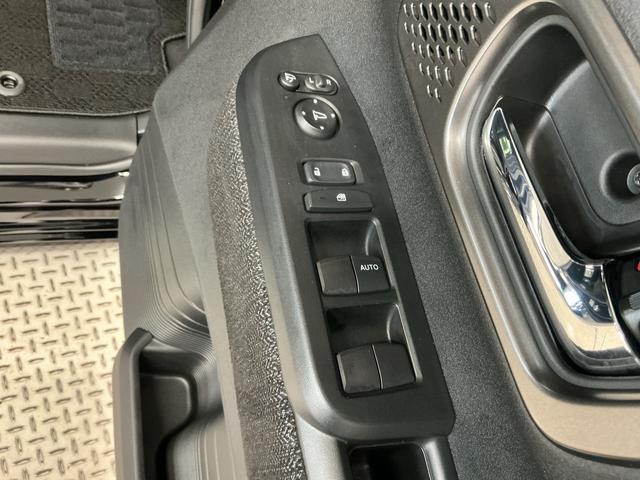 Ｎ−ＢＯＸカスタムスロープ　福祉車両　禁煙　８インチナビＴＶ　バックカメラ１年保証　福祉車輌　禁煙車　８インチナビ　バックカメラ　電動ウインチ　アダプティブクルーズコントロール　両側電動スライドドア　前後コーナーセンサー　前席シートヒーター　ＵＳＢ接続端子　緊急通報ボタン（兵庫県）の中古車