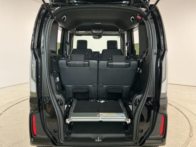 Ｎ−ＢＯＸカスタムスロープ　福祉車両　禁煙　８インチナビＴＶ　バックカメラ１年保証　福祉車輌　禁煙車　８インチナビ　バックカメラ　電動ウインチ　アダプティブクルーズコントロール　両側電動スライドドア　前後コーナーセンサー　前席シートヒーター　ＵＳＢ接続端子　緊急通報ボタン（兵庫県）の中古車
