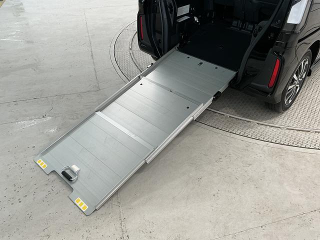 Ｎ−ＢＯＸカスタムスロープ　福祉車両　禁煙　８インチナビＴＶ　バックカメラ１年保証　福祉車輌　禁煙車　８インチナビ　バックカメラ　電動ウインチ　アダプティブクルーズコントロール　両側電動スライドドア　前後コーナーセンサー　前席シートヒーター　ＵＳＢ接続端子　緊急通報ボタン（兵庫県）の中古車