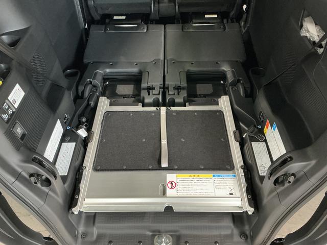 Ｎ−ＢＯＸカスタムスロープ　福祉車両　禁煙　８インチナビＴＶ　バックカメラ１年保証　福祉車輌　禁煙車　８インチナビ　バックカメラ　電動ウインチ　アダプティブクルーズコントロール　両側電動スライドドア　前後コーナーセンサー　前席シートヒーター　ＵＳＢ接続端子　緊急通報ボタン（兵庫県）の中古車