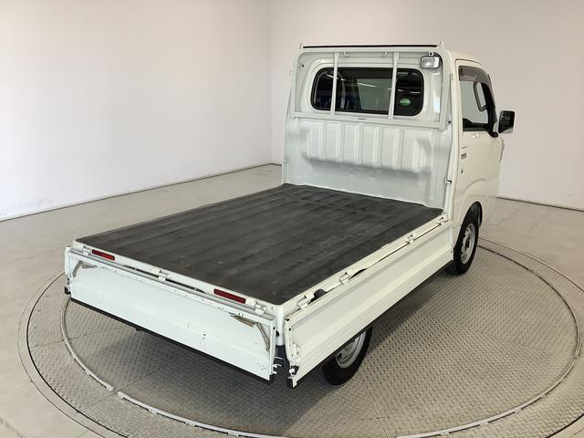 ハイゼットトラックＥＸＴ　４ＷＤ　ＡＴ　ＣＤオーディオ　キーレス　荷台作業灯走行無制限１年保証　４ＷＤ　荷台作業灯　ＡＴ車　ＣＤオーディオ　３方開　ゲートプロテクター　荷台マット　キーレスエントリー　ドアバイザー　ヘッドライトレベライザー　スペアタイヤ　フォグランプ（兵庫県）の中古車