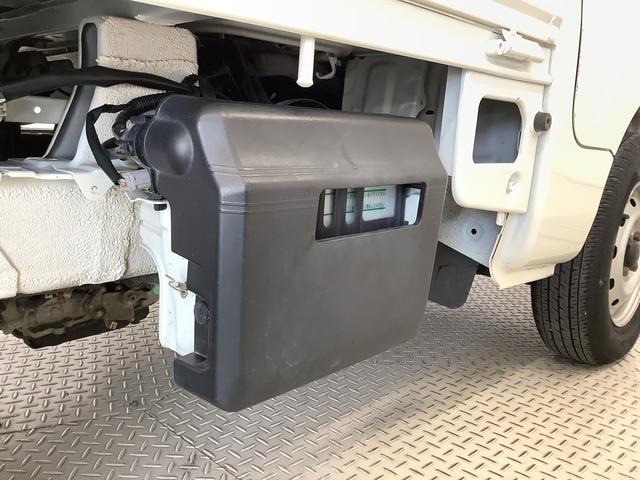 ハイゼットトラックＥＸＴ　４ＷＤ　ＡＴ　ＣＤオーディオ　キーレス　荷台作業灯走行無制限１年保証　４ＷＤ　荷台作業灯　ＡＴ車　ＣＤオーディオ　３方開　ゲートプロテクター　荷台マット　キーレスエントリー　ドアバイザー　ヘッドライトレベライザー　スペアタイヤ　フォグランプ（兵庫県）の中古車