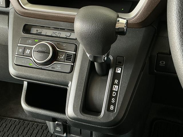 ムーヴＧ　４ＷＤ　９インチディスプレイオーディオ　ワイヤレス充電１年保証　９インチディスプレイオーディオ　４ＷＤ　バックカメラ　片側電動スライドドア　前後コーナーセンサー　ＵＳＢ　ＨＤＭＩ　Ｂｌｕｅｔｏｏｔｈ　Ｑｉワイヤレス充電　１４インチ純正アルミホイール（兵庫県）の中古車