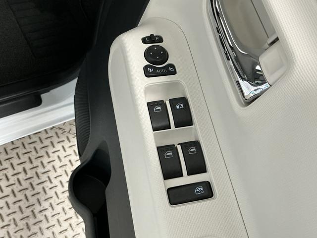 ムーヴキャンバスストライプスＧ　雹害車両　ワンオーナー　前後コーナーセンサー雹害車両　１年保証　両側電動スライドドア　ワンオーナー　前後コーナーセンサー　前席シートヒーター　ホットカップホルダー　オートハイビーム　ＬＥＤヘッドライト　オートブレーキホールド　横滑り防止装置（兵庫県）の中古車