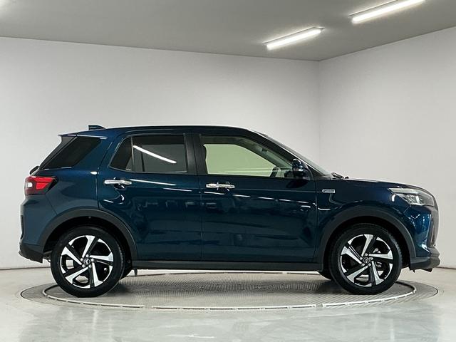 ロッキープレミアムＧ　ＨＥＶ　９インチディスプレイオーディオ　ＵＳＢ１年保証　９インチディスプレイオーディオ　パノラマモニター　アダプティブクルーズコントロール　ブラインドスポットモニター　前後コーナーセンサー　前席シートヒーター　ＵＳＢ　１７インチ純正アルミホイール（兵庫県）の中古車