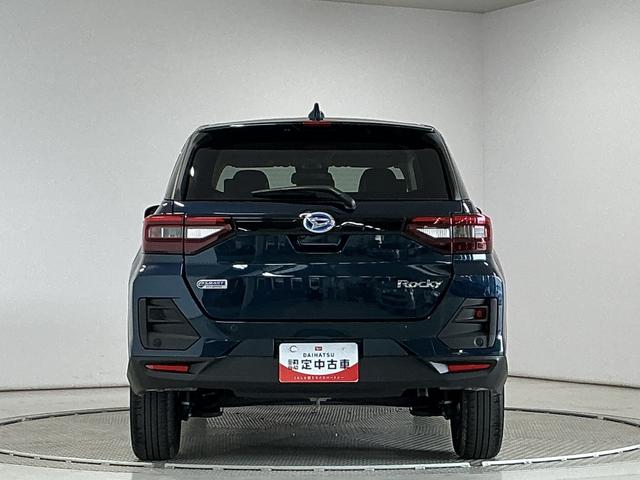 ロッキープレミアムＧ　ＨＥＶ　９インチディスプレイオーディオ　ＵＳＢ１年保証　９インチディスプレイオーディオ　パノラマモニター　アダプティブクルーズコントロール　ブラインドスポットモニター　前後コーナーセンサー　前席シートヒーター　ＵＳＢ　１７インチ純正アルミホイール（兵庫県）の中古車