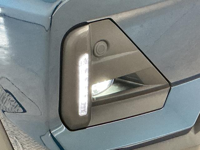 ロッキープレミアムＧ　ＨＥＶ　９インチディスプレイオーディオ　ＵＳＢ１年保証　９インチディスプレイオーディオ　パノラマモニター　アダプティブクルーズコントロール　ブラインドスポットモニター　前後コーナーセンサー　前席シートヒーター　ＵＳＢ　１７インチ純正アルミホイール（兵庫県）の中古車