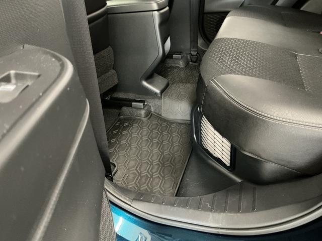 ロッキープレミアムＧ　ＨＥＶ　９インチディスプレイオーディオ　ＵＳＢ１年保証　９インチディスプレイオーディオ　パノラマモニター　アダプティブクルーズコントロール　ブラインドスポットモニター　前後コーナーセンサー　前席シートヒーター　ＵＳＢ　１７インチ純正アルミホイール（兵庫県）の中古車