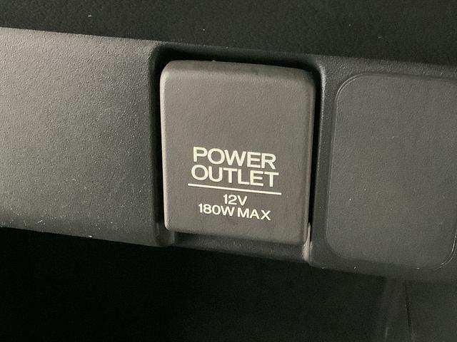 Ｎ−ＢＯＸカスタムＧ・Ｌパッケージ　禁煙　ＣＤオーディオ　片側電動スライドドア走行無制限１年保証　片側電動スライドドア　禁煙車　ＣＤオーディオ　ＨＩＤヘッドライト　アイドリングストップ　プッシュスタート　横滑り防止装置　オートライト　オートエアコン　１４インチアルミホイール（兵庫県）の中古車