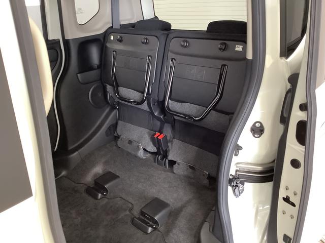 Ｎ−ＢＯＸカスタムＧ・Ｌパッケージ　禁煙　ＣＤオーディオ　片側電動スライドドア走行無制限１年保証　片側電動スライドドア　禁煙車　ＣＤオーディオ　ＨＩＤヘッドライト　アイドリングストップ　プッシュスタート　横滑り防止装置　オートライト　オートエアコン　１４インチアルミホイール（兵庫県）の中古車