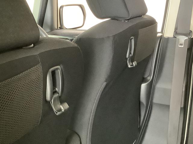 Ｎ−ＢＯＸカスタムＧ・Ｌパッケージ　禁煙　ＣＤオーディオ　片側電動スライドドア走行無制限１年保証　片側電動スライドドア　禁煙車　ＣＤオーディオ　ＨＩＤヘッドライト　アイドリングストップ　プッシュスタート　横滑り防止装置　オートライト　オートエアコン　１４インチアルミホイール（兵庫県）の中古車