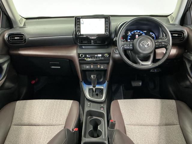 ヤリスクロスＺ　禁煙　ワンオーナー　８インチナビ　ＥＴＣ　クルコン１年保証　禁煙車　ワンオーナー　ＥＴＣ　８インチナビ　パノラミックビューモニター　アダプティブクルーズコントロール　ブラインドスポットモニター　前後コーナーセンサー　１８インチアルミホイール（兵庫県）の中古車