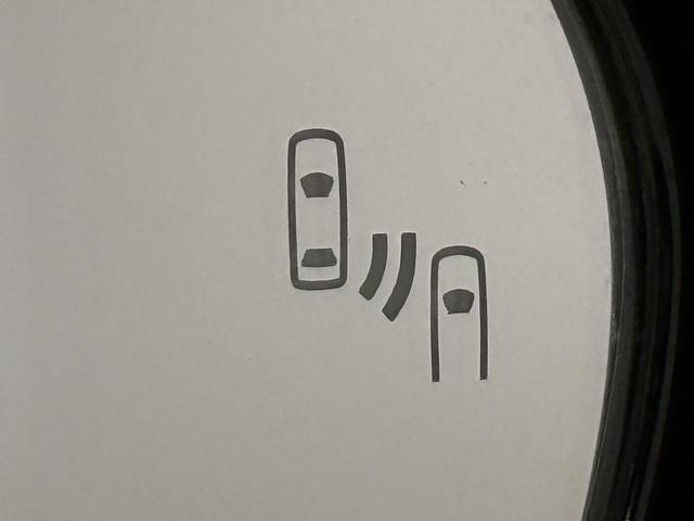 ヤリスクロスＺ　禁煙　ワンオーナー　８インチナビ　ＥＴＣ　クルコン１年保証　禁煙車　ワンオーナー　ＥＴＣ　８インチナビ　パノラミックビューモニター　アダプティブクルーズコントロール　ブラインドスポットモニター　前後コーナーセンサー　１８インチアルミホイール（兵庫県）の中古車