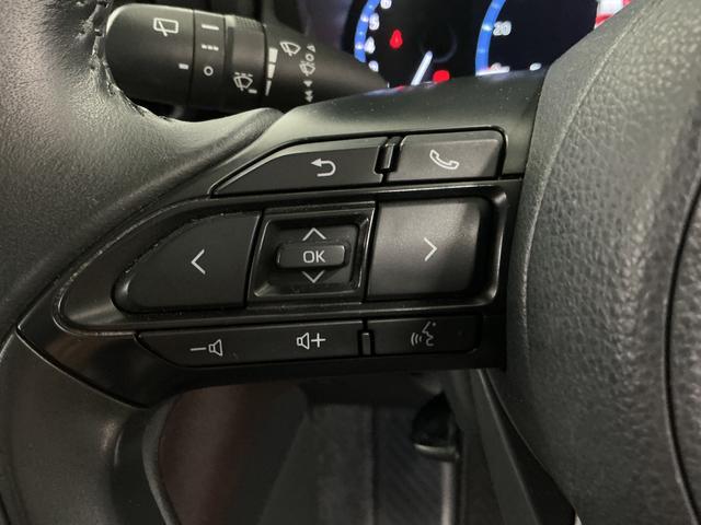 ヤリスクロスＺ　禁煙　ワンオーナー　８インチナビ　ＥＴＣ　クルコン１年保証　禁煙車　ワンオーナー　ＥＴＣ　８インチナビ　パノラミックビューモニター　アダプティブクルーズコントロール　ブラインドスポットモニター　前後コーナーセンサー　１８インチアルミホイール（兵庫県）の中古車