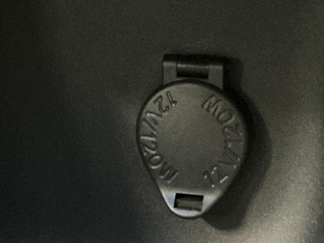 ヤリスクロスＺ　禁煙　ワンオーナー　８インチナビ　ＥＴＣ　クルコン１年保証　禁煙車　ワンオーナー　ＥＴＣ　８インチナビ　パノラミックビューモニター　アダプティブクルーズコントロール　ブラインドスポットモニター　前後コーナーセンサー　１８インチアルミホイール（兵庫県）の中古車