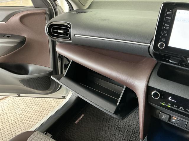 ヤリスクロスＺ　禁煙　ワンオーナー　８インチナビ　ＥＴＣ　クルコン１年保証　禁煙車　ワンオーナー　ＥＴＣ　８インチナビ　パノラミックビューモニター　アダプティブクルーズコントロール　ブラインドスポットモニター　前後コーナーセンサー　１８インチアルミホイール（兵庫県）の中古車