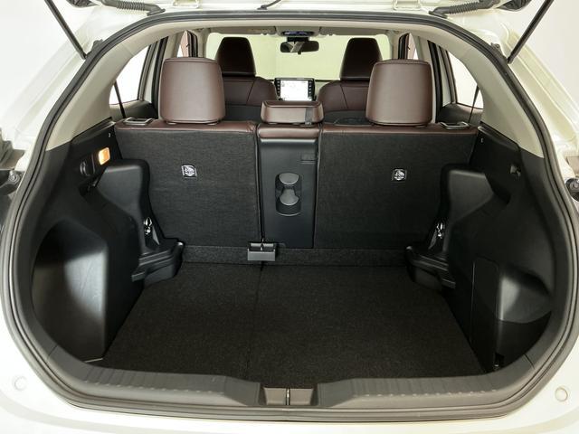 ヤリスクロスＺ　禁煙　ワンオーナー　８インチナビ　ＥＴＣ　クルコン１年保証　禁煙車　ワンオーナー　ＥＴＣ　８インチナビ　パノラミックビューモニター　アダプティブクルーズコントロール　ブラインドスポットモニター　前後コーナーセンサー　１８インチアルミホイール（兵庫県）の中古車