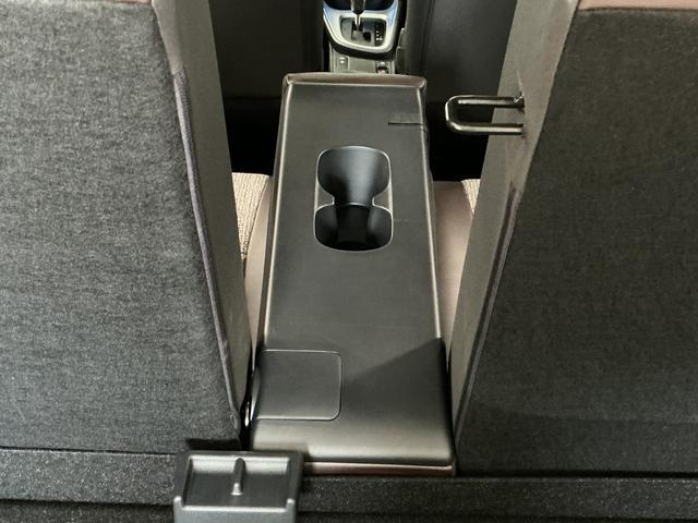 ヤリスクロスＺ　禁煙　ワンオーナー　８インチナビ　ＥＴＣ　クルコン１年保証　禁煙車　ワンオーナー　ＥＴＣ　８インチナビ　パノラミックビューモニター　アダプティブクルーズコントロール　ブラインドスポットモニター　前後コーナーセンサー　１８インチアルミホイール（兵庫県）の中古車