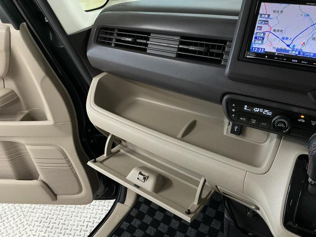 Ｎ−ＢＯＸＧホンダセンシング　ナビＴＶ　ＥＴＣ　バックカメラ　クルコン１年保証　ナビＴＶ　ＥＴＣ　バックカメラ　アダプティブクルーズコントロール　前後コーナーセンサー　ＤＶＤ　ＵＳＢ　Ｂｌｕｅｔｏｏｔｈ　ＬＥＤヘッドライト　横滑り防止装置　スマートキー　シートカバー（兵庫県）の中古車