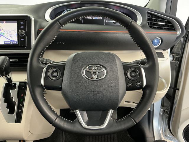 シエンタハイブリッドＧ　禁煙　１オーナー　コーナーポール　ナビＴＶ１年保証　禁煙車　ワンオーナー　コーナーポール　ナビＴＶ　ＥＴＣ　バックカメラ　両側電動スライドドア　前席シートヒーター　ＵＳＢ接続　Ｂｌｕｅｔｏｏｔｈ　オートハイビーム　１５インチアルミホイール（兵庫県）の中古車