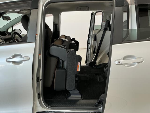 シエンタハイブリッドＧ　禁煙　１オーナー　コーナーポール　ナビＴＶ１年保証　禁煙車　ワンオーナー　コーナーポール　ナビＴＶ　ＥＴＣ　バックカメラ　両側電動スライドドア　前席シートヒーター　ＵＳＢ接続　Ｂｌｕｅｔｏｏｔｈ　オートハイビーム　１５インチアルミホイール（兵庫県）の中古車