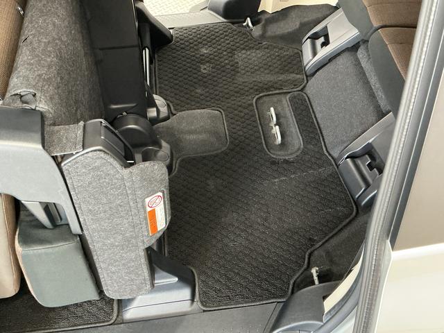 シエンタハイブリッドＧ　禁煙　１オーナー　コーナーポール　ナビＴＶ１年保証　禁煙車　ワンオーナー　コーナーポール　ナビＴＶ　ＥＴＣ　バックカメラ　両側電動スライドドア　前席シートヒーター　ＵＳＢ接続　Ｂｌｕｅｔｏｏｔｈ　オートハイビーム　１５インチアルミホイール（兵庫県）の中古車