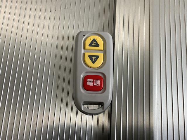 タントスローパーＬ　福祉車両　１オーナー　ＥＴＣ　コーナーセンサー走行無制限１年保証　両側電動スライドドア　福祉車輛　ワンオーナー　車いす　ＥＴＣ　前後コーナーセンサー　オートハイビーム　ＬＥＤヘッドライト　アイドリングストップ　横滑り防止装置　スマートキー（兵庫県）の中古車