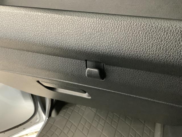 ハイゼットトラックスタンダード 4WD 5MT 3方開 荷台マット ラジオ走行無制限1年保証 4WD 荷台マット MT車 3方開 ゲートプロテクター ラバーフロアマット ドアバイザー ヘッドライトレベライザー マニュアルエアコン ラジオ マッドフラップ リアゲートチェーン(兵庫県)の中古車