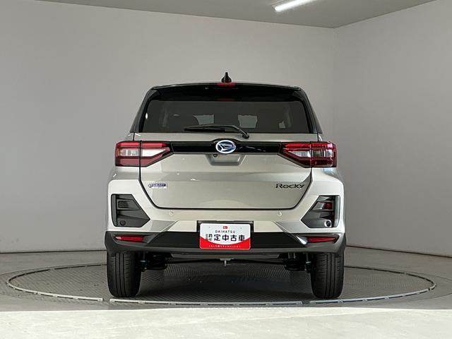 ロッキープレミアムＧ　ＨＥＶ　９インチディスプレイオーディオ　ＵＳＢ１年保証　９インチディスプレイオーディオ　パノラマモニター　アダプティブクルーズコントロール　前後コーナーセンサー　前席シートヒーター　ＵＳＢ接続　Ｂｌｕｅｔｏｏｔｈ　１７インチ純正アルミホイール（兵庫県）の中古車