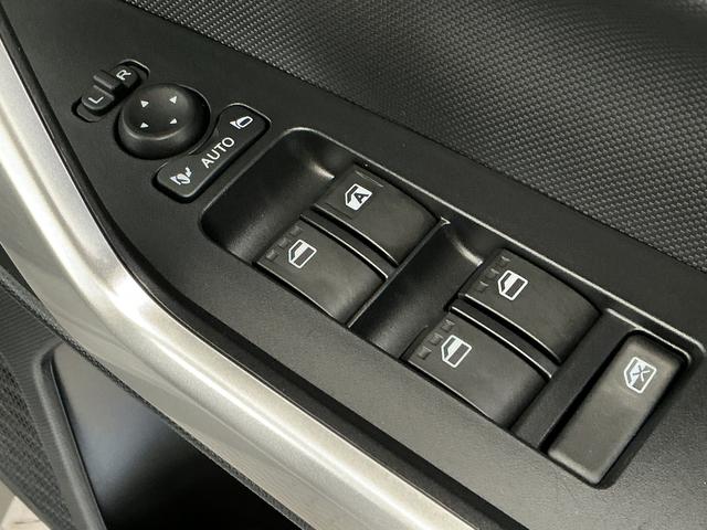 ロッキープレミアムＧ　ＨＥＶ　９インチディスプレイオーディオ　ＵＳＢ１年保証　９インチディスプレイオーディオ　パノラマモニター　アダプティブクルーズコントロール　前後コーナーセンサー　前席シートヒーター　ＵＳＢ接続　Ｂｌｕｅｔｏｏｔｈ　１７インチ純正アルミホイール（兵庫県）の中古車