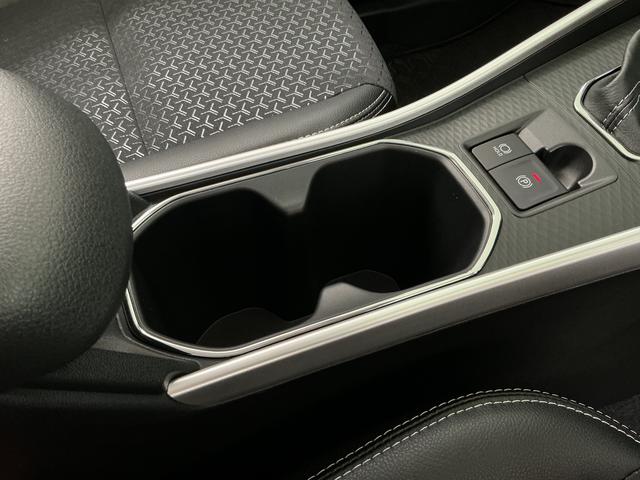 ロッキープレミアムＧ　ＨＥＶ　９インチディスプレイオーディオ　ＵＳＢ１年保証　９インチディスプレイオーディオ　パノラマモニター　アダプティブクルーズコントロール　前後コーナーセンサー　前席シートヒーター　ＵＳＢ接続　Ｂｌｕｅｔｏｏｔｈ　１７インチ純正アルミホイール（兵庫県）の中古車