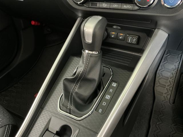 ロッキープレミアムＧ　ＨＥＶ　９インチディスプレイオーディオ　ＵＳＢ１年保証　９インチディスプレイオーディオ　パノラマモニター　アダプティブクルーズコントロール　前後コーナーセンサー　前席シートヒーター　ＵＳＢ接続　Ｂｌｕｅｔｏｏｔｈ　１７インチ純正アルミホイール（兵庫県）の中古車