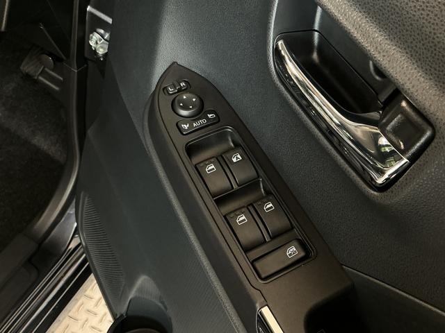 タントカスタムＲＳ　ターボ　両側電動スライドドア　コーナーセンサー走行無制限１年保証　両側電動スライドドア　前後コーナーセンサー　前席シートヒーター　オートハイビーム　ＬＥＤヘッドライト　オートブレーキホールド　プッシュスタート　１５インチ純正アルミホイール（兵庫県）の中古車