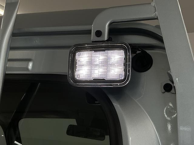 ハイゼットトラックジャンボエクストラ　４ＷＤ　ＣＶＴ　コーナーセンサー　３方開走行無制限１年保証　前後コーナーセンサー　４ＷＤ　ＣＶＴ車　３方開　荷台作業灯　リアゲートチェーン　オートハイビーム　ＬＥＤヘッドライト　アイドリングストップ　プッシュスタート　横滑り防止装置（兵庫県）の中古車