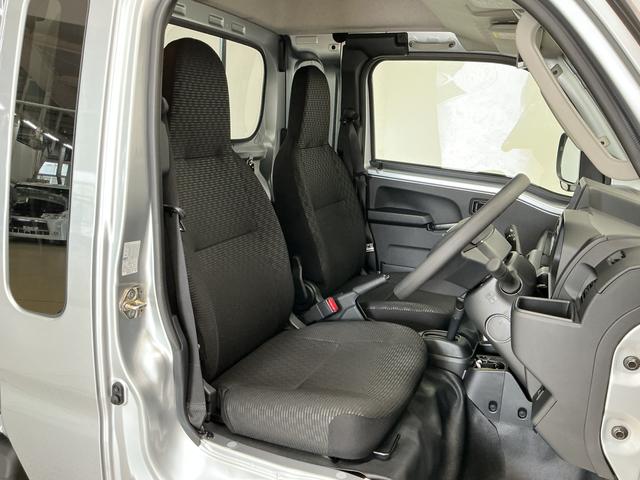 ハイゼットトラックジャンボエクストラ　４ＷＤ　ＣＶＴ　コーナーセンサー　３方開走行無制限１年保証　前後コーナーセンサー　４ＷＤ　ＣＶＴ車　３方開　荷台作業灯　リアゲートチェーン　オートハイビーム　ＬＥＤヘッドライト　アイドリングストップ　プッシュスタート　横滑り防止装置（兵庫県）の中古車