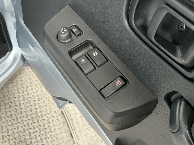 ハイゼットトラックジャンボエクストラ　４ＷＤ　ＣＶＴ　コーナーセンサー　３方開走行無制限１年保証　前後コーナーセンサー　４ＷＤ　ＣＶＴ車　３方開　荷台作業灯　リアゲートチェーン　オートハイビーム　ＬＥＤヘッドライト　アイドリングストップ　プッシュスタート　横滑り防止装置（兵庫県）の中古車