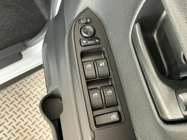 タントファンクロスターボ　４ＷＤ　両側電動スライド　スマートキー走行無制限１年保証　両側電動スライドドア　４ＷＤ　前後コーナーセンサー　シートヒーター　ルーフレール　オートハイビーム　ＬＥＤヘッドライト　オートブレーキホールド　１５インチ純正アルミホイール（兵庫県）の中古車