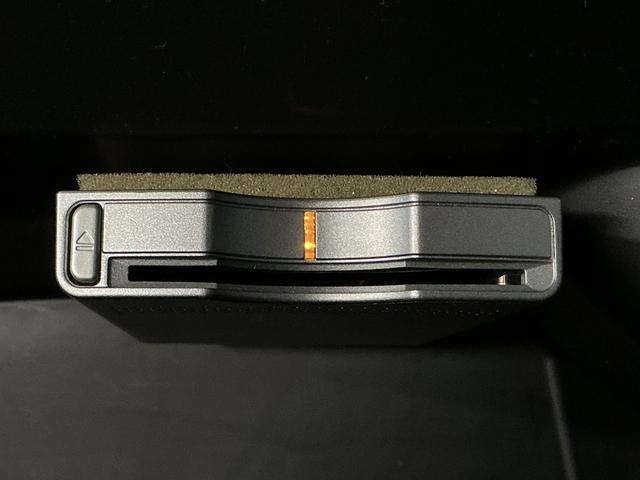 Ｎ−ＢＯＸカスタムＧ　ナビ　ＥＴＣ　バックカメラ　両側電動スライドドア　ＴＶ１年保証　ナビＴＶ　ＥＴＣ　バックカメラ　両側電動スライドドア　ＨＩＤヘッドライト　ＣＤ　ＤＶＤ再生　オートライト　１４インチ純正アルミホイール　オートエアコン　横滑り防止装置　プッシュスタート（兵庫県）の中古車