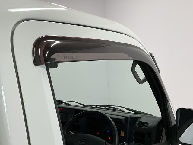 ハイゼットトラックローダンプ　４ＷＤ　ＡＴ車　禁煙　ワンオーナー　３方開走行無制限１年保証　４ＷＤ　ワンオーナー　ＡＴ　禁煙車　３方開　ゲートプロテクター　ドアバイザー　ヘッドライトレベライザー　アクセサリーソケット　マニュアルエアコン　スペアタイヤ　ラバーフロアマット（兵庫県）の中古車