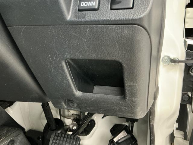 ハイゼットトラックローダンプ　４ＷＤ　ＡＴ車　禁煙　ワンオーナー　３方開走行無制限１年保証　４ＷＤ　ワンオーナー　ＡＴ　禁煙車　３方開　ゲートプロテクター　ドアバイザー　ヘッドライトレベライザー　アクセサリーソケット　マニュアルエアコン　スペアタイヤ　ラバーフロアマット（兵庫県）の中古車