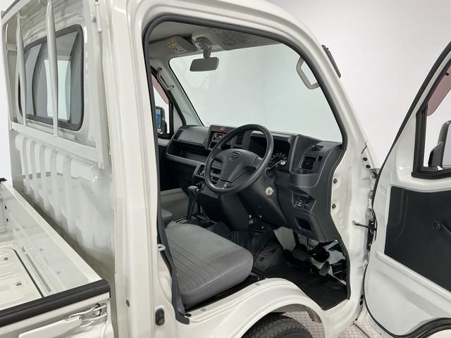 ハイゼットトラックローダンプ　４ＷＤ　ＡＴ車　禁煙　ワンオーナー　３方開走行無制限１年保証　４ＷＤ　ワンオーナー　ＡＴ　禁煙車　３方開　ゲートプロテクター　ドアバイザー　ヘッドライトレベライザー　アクセサリーソケット　マニュアルエアコン　スペアタイヤ　ラバーフロアマット（兵庫県）の中古車