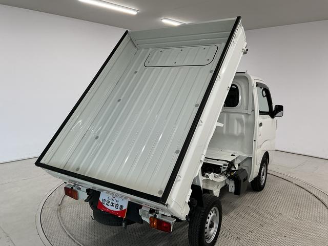 ハイゼットトラックローダンプ　４ＷＤ　ＡＴ車　禁煙　ワンオーナー　３方開走行無制限１年保証　４ＷＤ　ワンオーナー　ＡＴ　禁煙車　３方開　ゲートプロテクター　ドアバイザー　ヘッドライトレベライザー　アクセサリーソケット　マニュアルエアコン　スペアタイヤ　ラバーフロアマット（兵庫県）の中古車