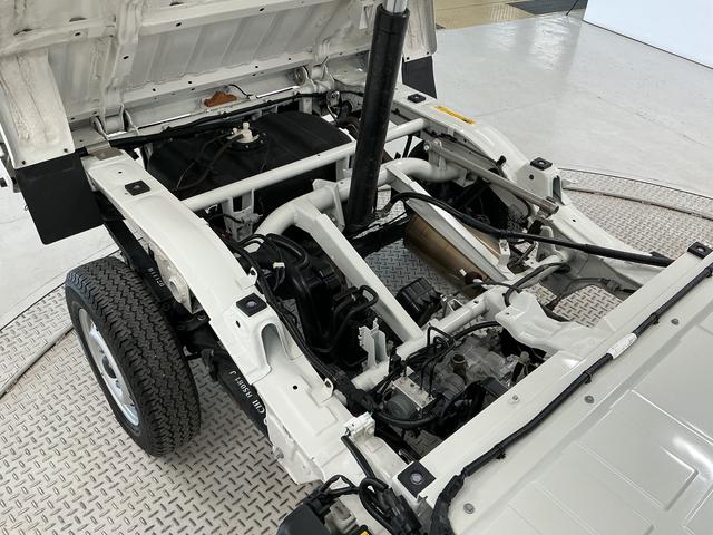 ハイゼットトラックローダンプ　４ＷＤ　ＡＴ車　禁煙　ワンオーナー　３方開走行無制限１年保証　４ＷＤ　ワンオーナー　ＡＴ　禁煙車　３方開　ゲートプロテクター　ドアバイザー　ヘッドライトレベライザー　アクセサリーソケット　マニュアルエアコン　スペアタイヤ　ラバーフロアマット（兵庫県）の中古車