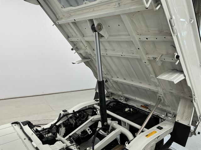ハイゼットトラックローダンプ　４ＷＤ　ＡＴ車　禁煙　ワンオーナー　３方開走行無制限１年保証　４ＷＤ　ワンオーナー　ＡＴ　禁煙車　３方開　ゲートプロテクター　ドアバイザー　ヘッドライトレベライザー　アクセサリーソケット　マニュアルエアコン　スペアタイヤ　ラバーフロアマット（兵庫県）の中古車